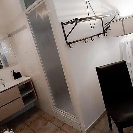 Pierre Blanche Apartment *