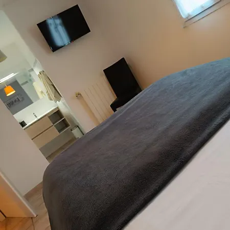 Pierre Blanche Apartment Visan