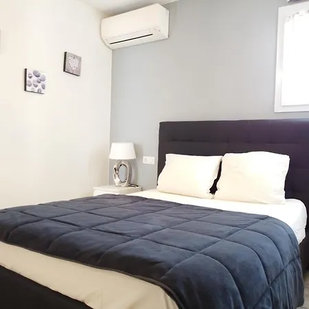 Apartment Pierre Blanche